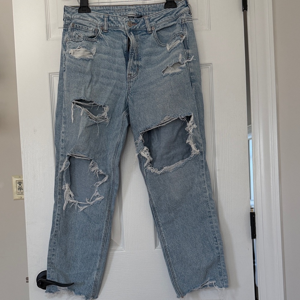 American Eagle Light Blue Distressed Women's Mom Jeans